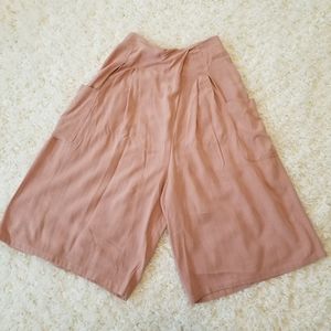 Women's Blush Wide Leg Capris